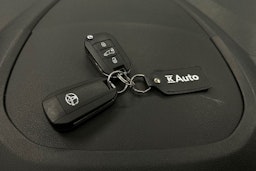 valkoinen Toyota Proace CITY Verso 2023 kuva 25.