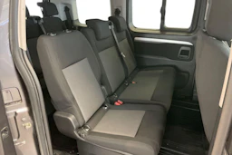Harmaa Toyota Proace Verso 2016 kuva 8.