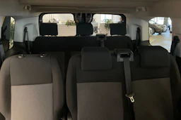 Harmaa Toyota Proace Verso 2016 kuva 20.