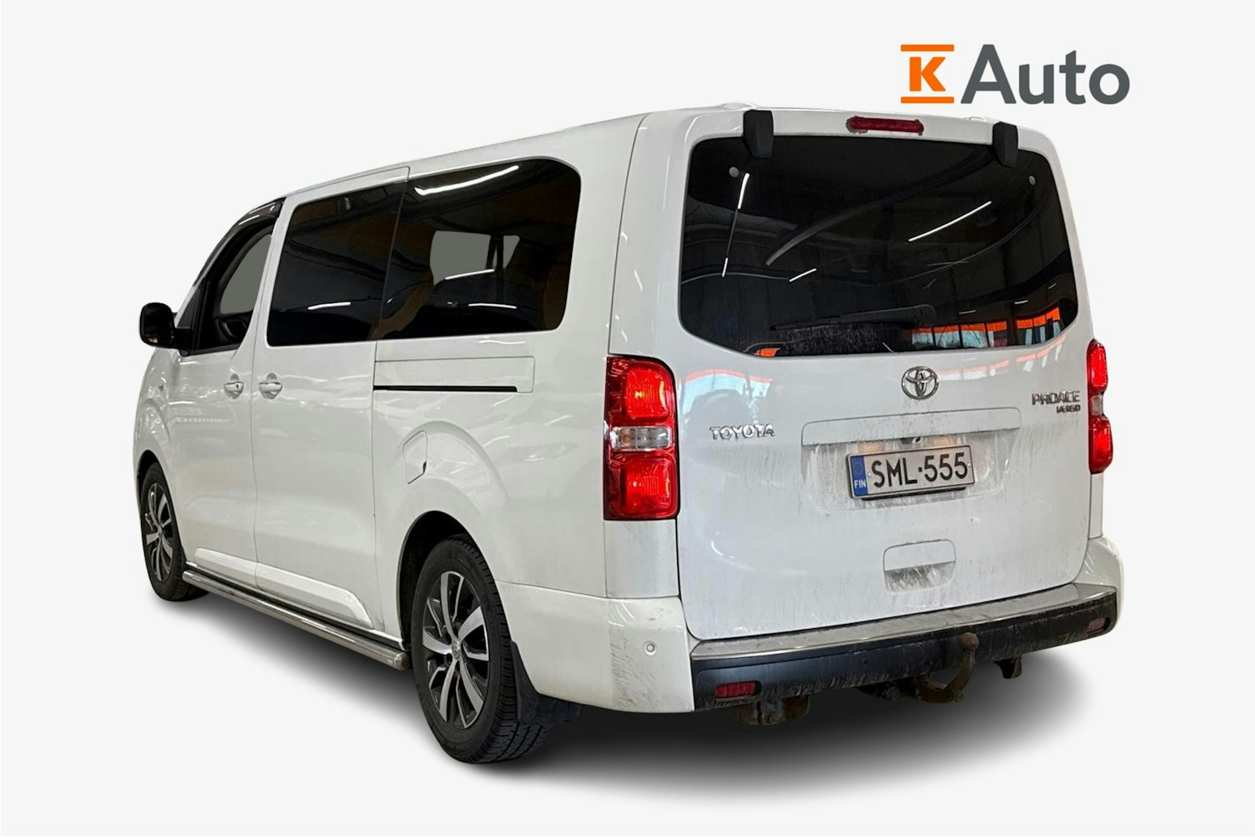 valkoinen Toyota Proace Verso 2017 kuva 2.