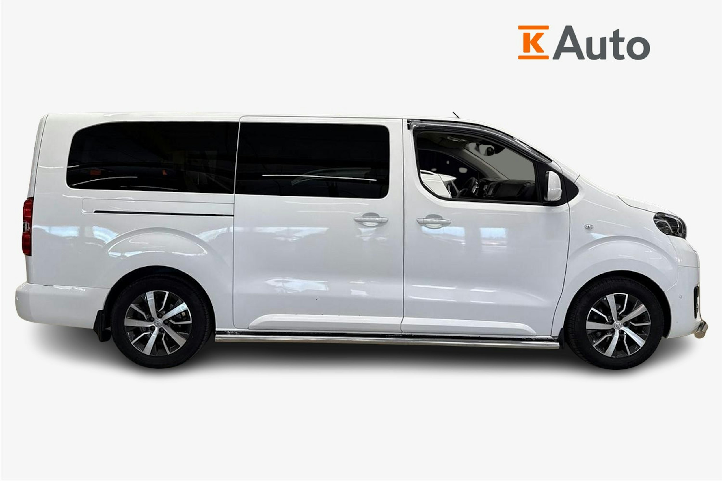 valkoinen Toyota Proace Verso 2018 kuva 6.