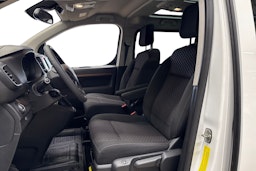 valkoinen Toyota Proace Verso 2018 kuva 7.