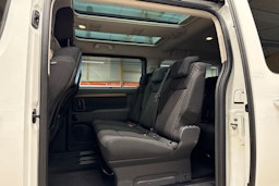 valkoinen Toyota Proace Verso 2018 kuva 14.