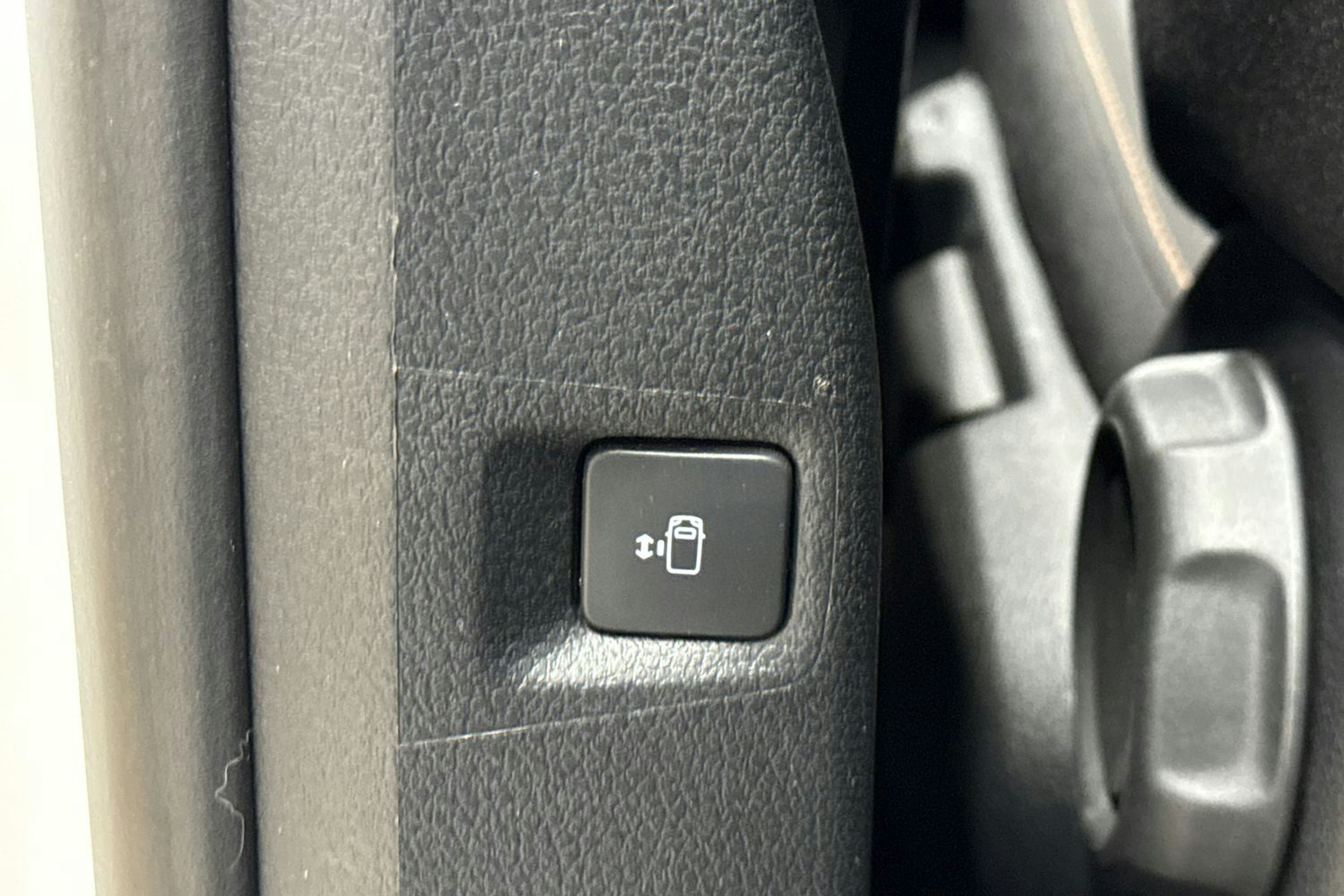 valkoinen Toyota Proace Verso 2018 kuva 17.