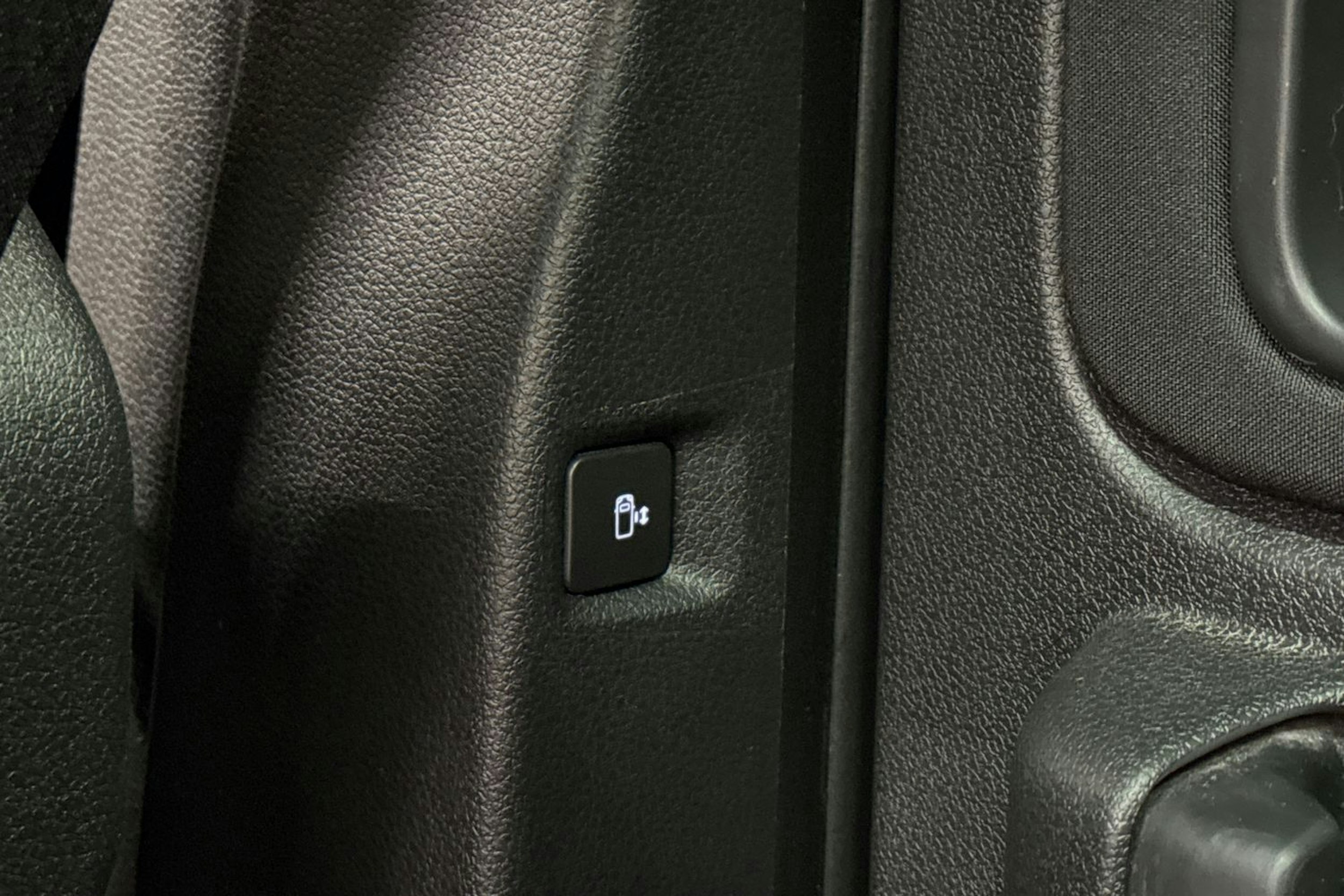valkoinen Toyota Proace Verso 2018 kuva 18.