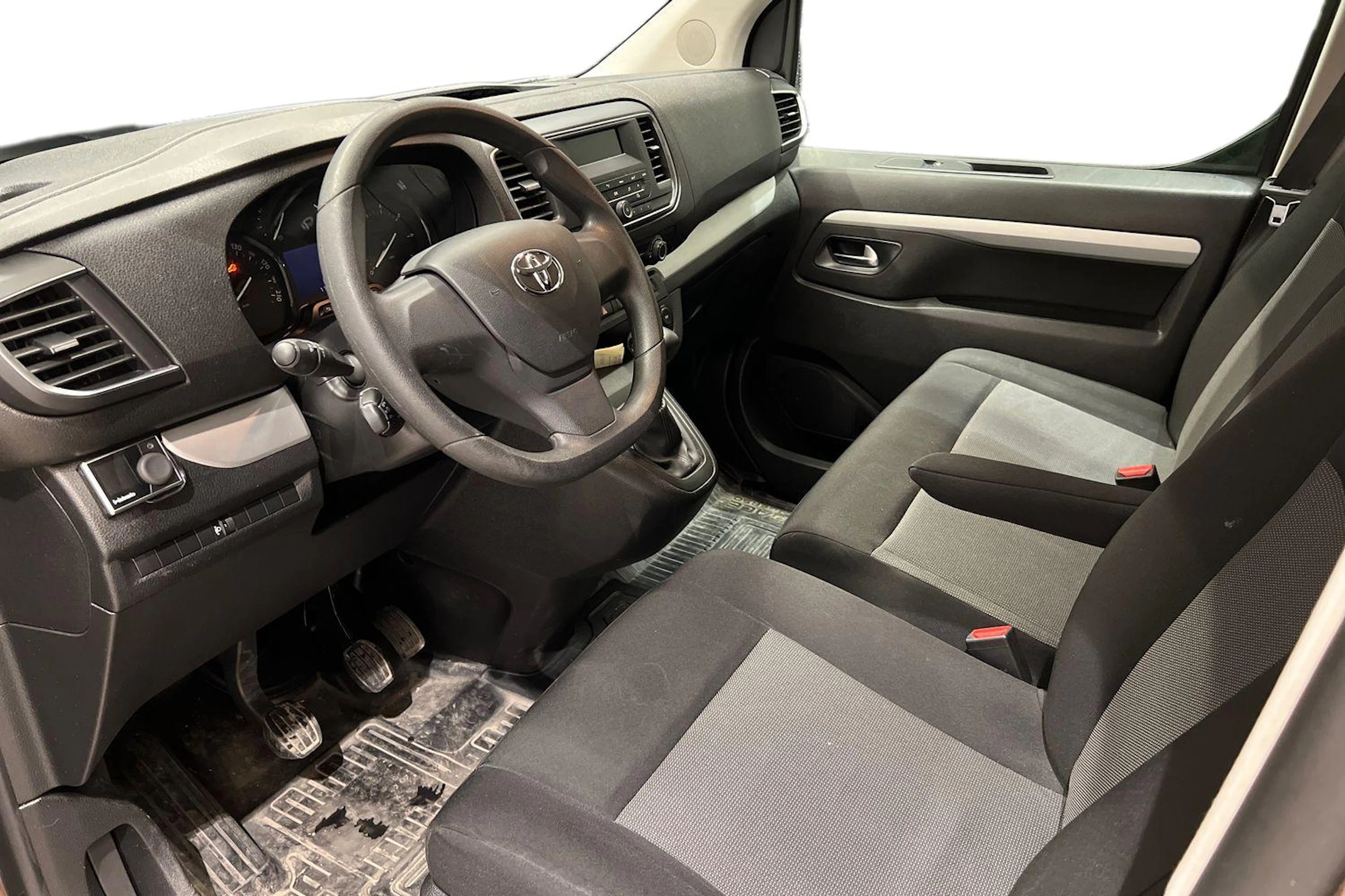 Ruskea (beige) Toyota Proace Verso 2018 kuva 3.