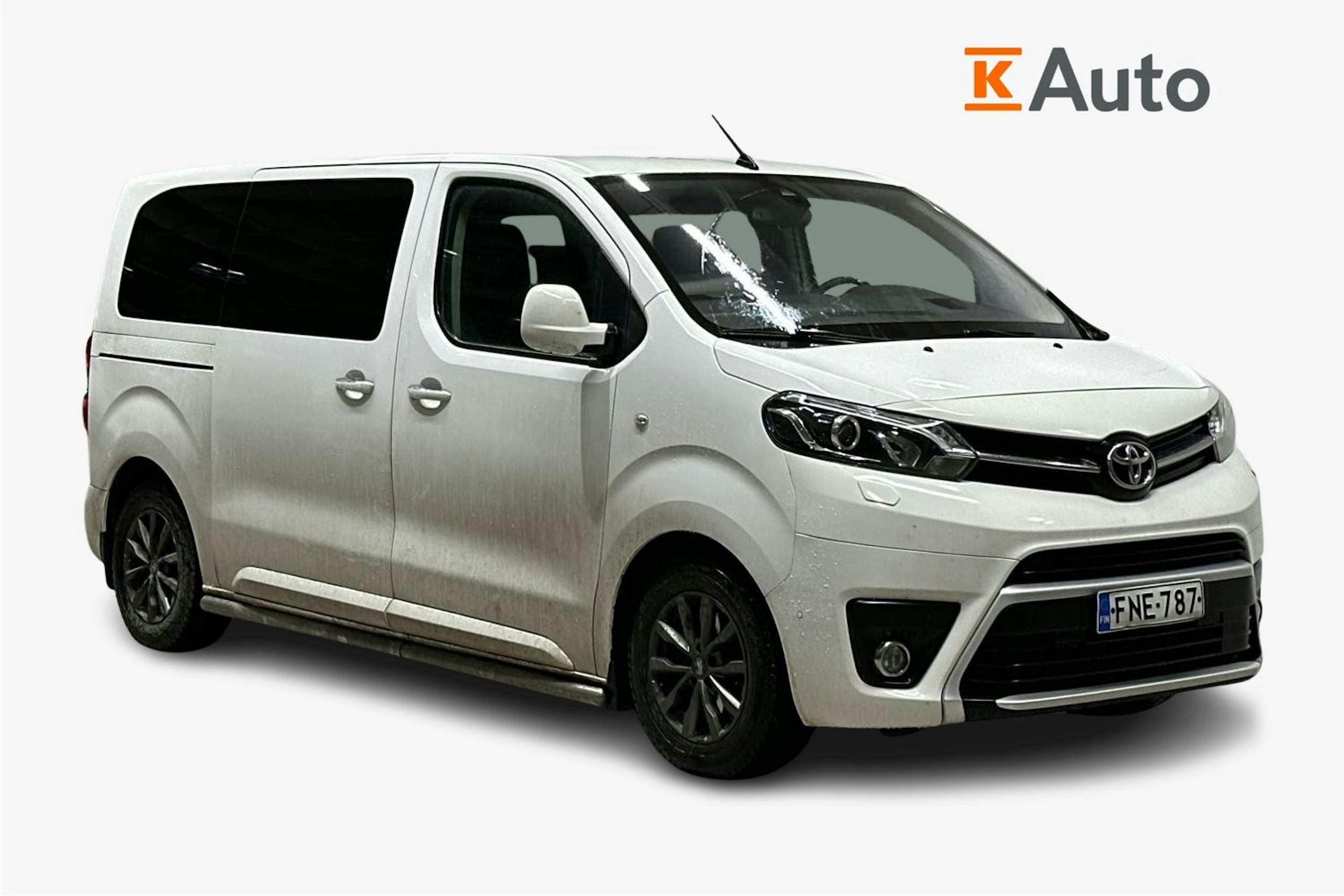 valkoinen Toyota Proace Verso 2018 kuva 1.