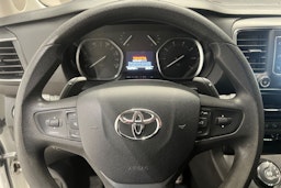 valkoinen Toyota Proace Verso 2018 kuva 13.