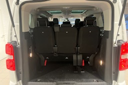 valkoinen Toyota Proace Verso 2018 kuva 26.