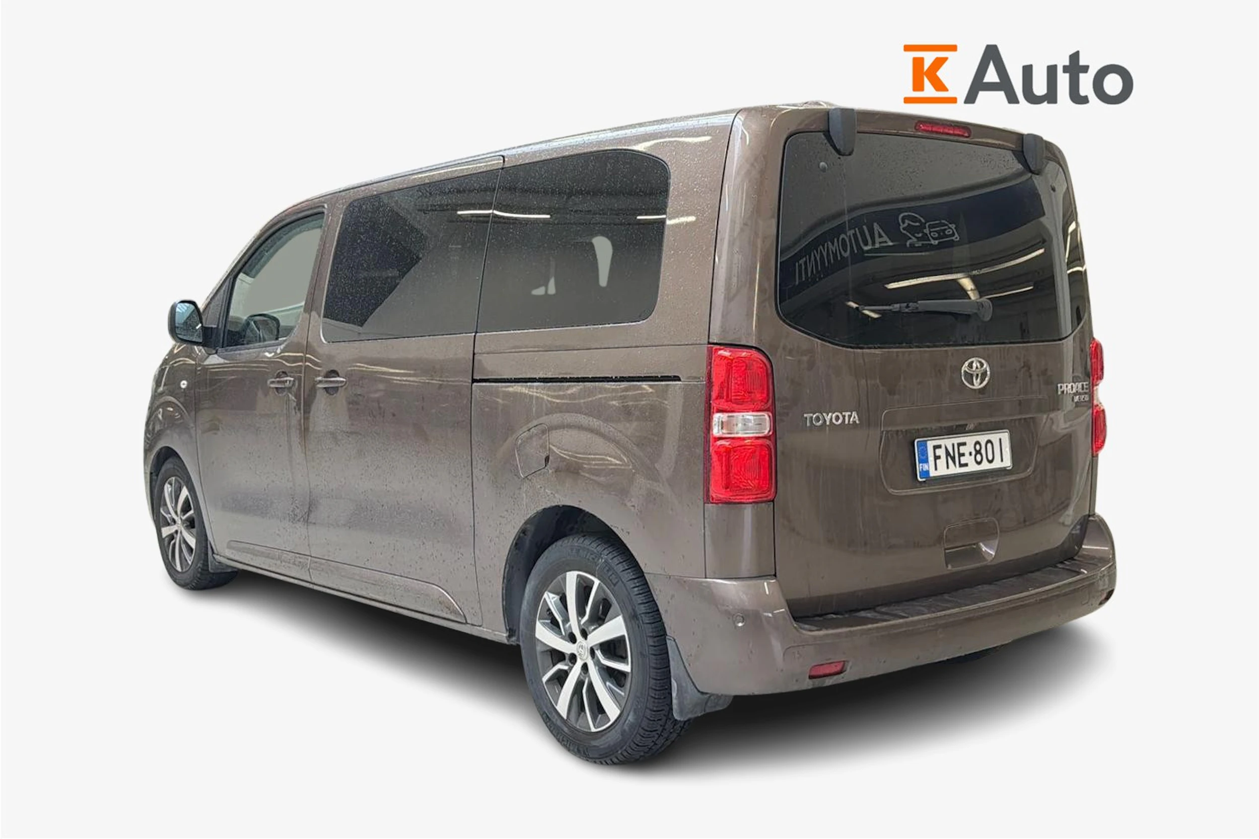 Ruskea (beige) Toyota Proace Verso 2018 kuva 2.