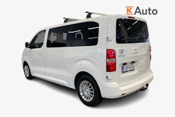 Valkoinen Toyota Proace Verso 2018 kuva 2.