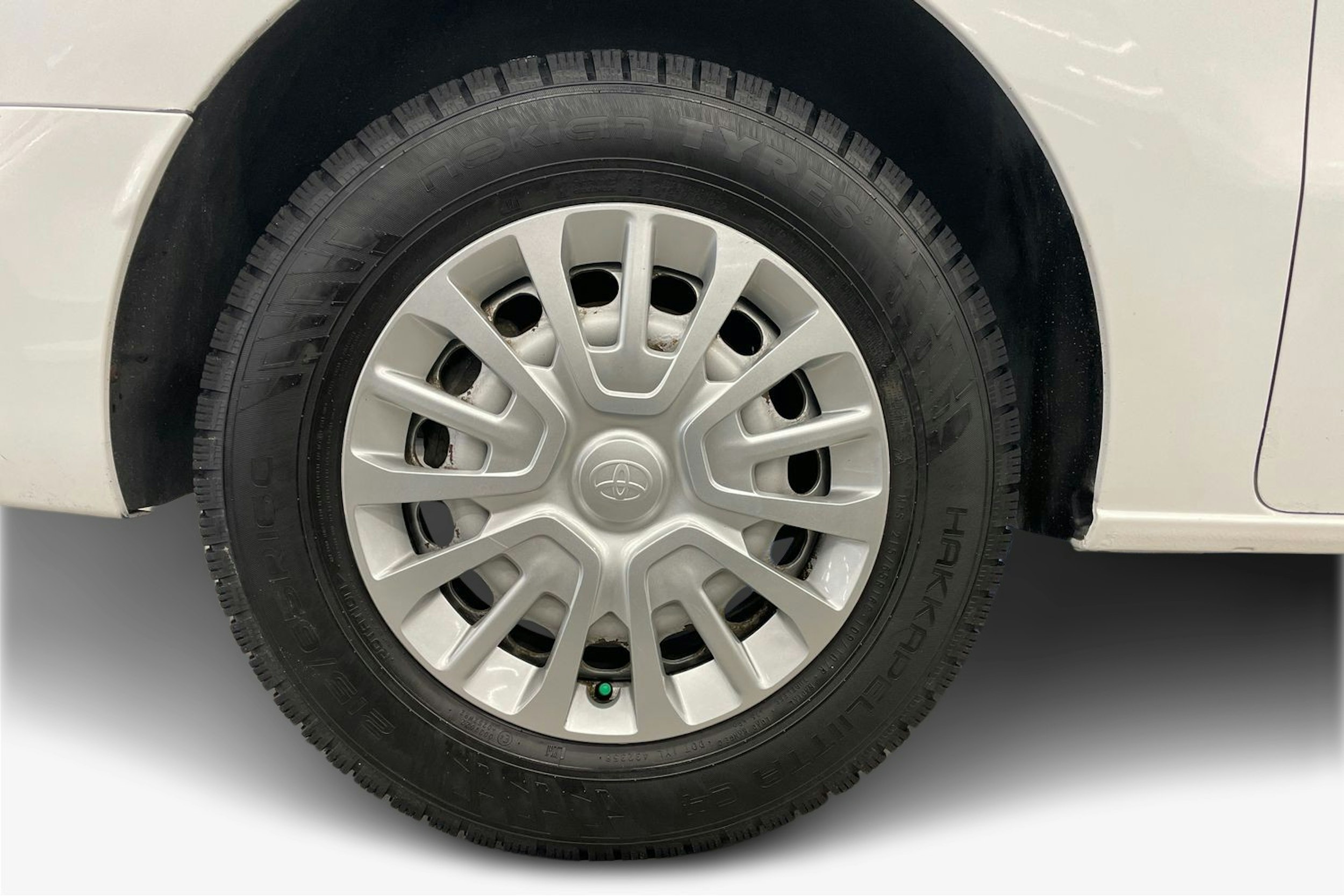 Valkoinen Toyota Proace Verso 2018 kuva 11.