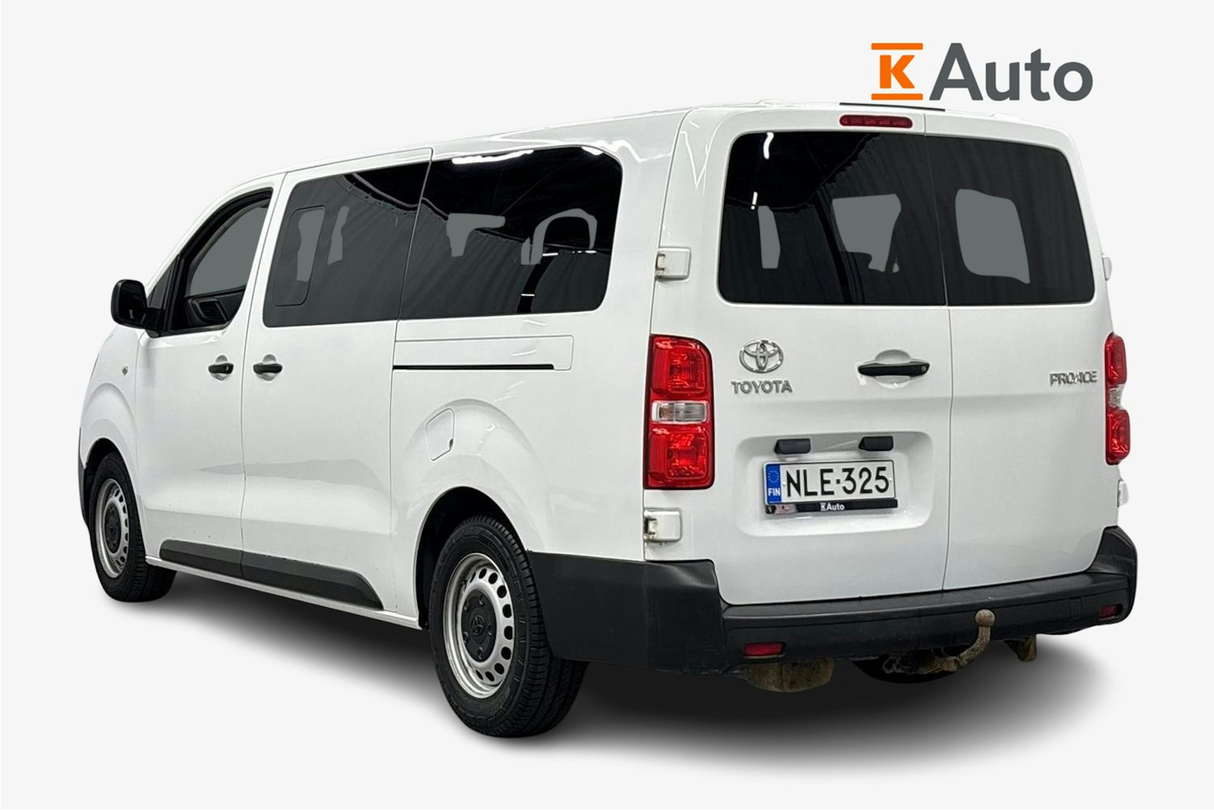 valkoinen Toyota Proace Verso 2018 kuva 2.