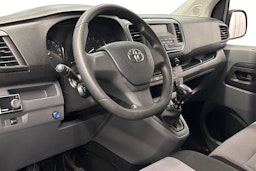 valkoinen Toyota Proace Verso 2018 kuva 6.