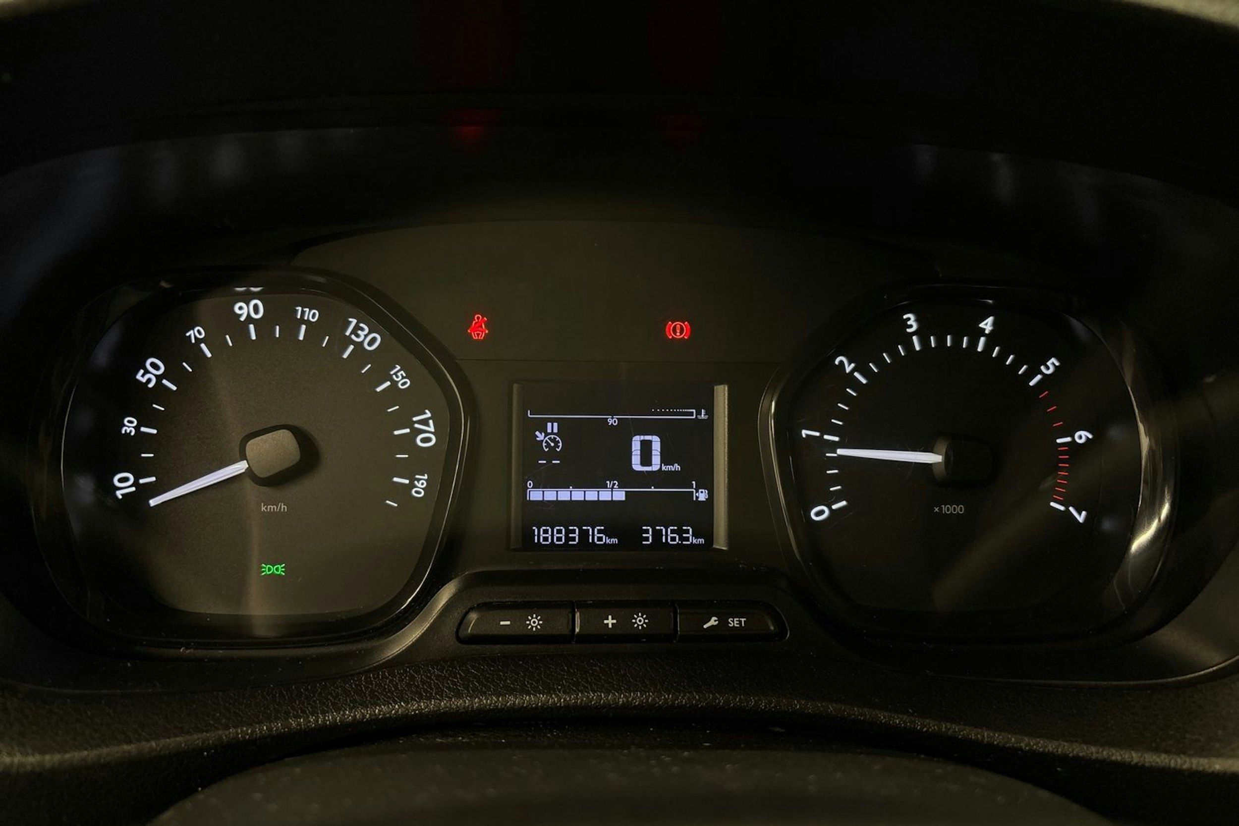 valkoinen Toyota Proace Verso 2018 kuva 20.