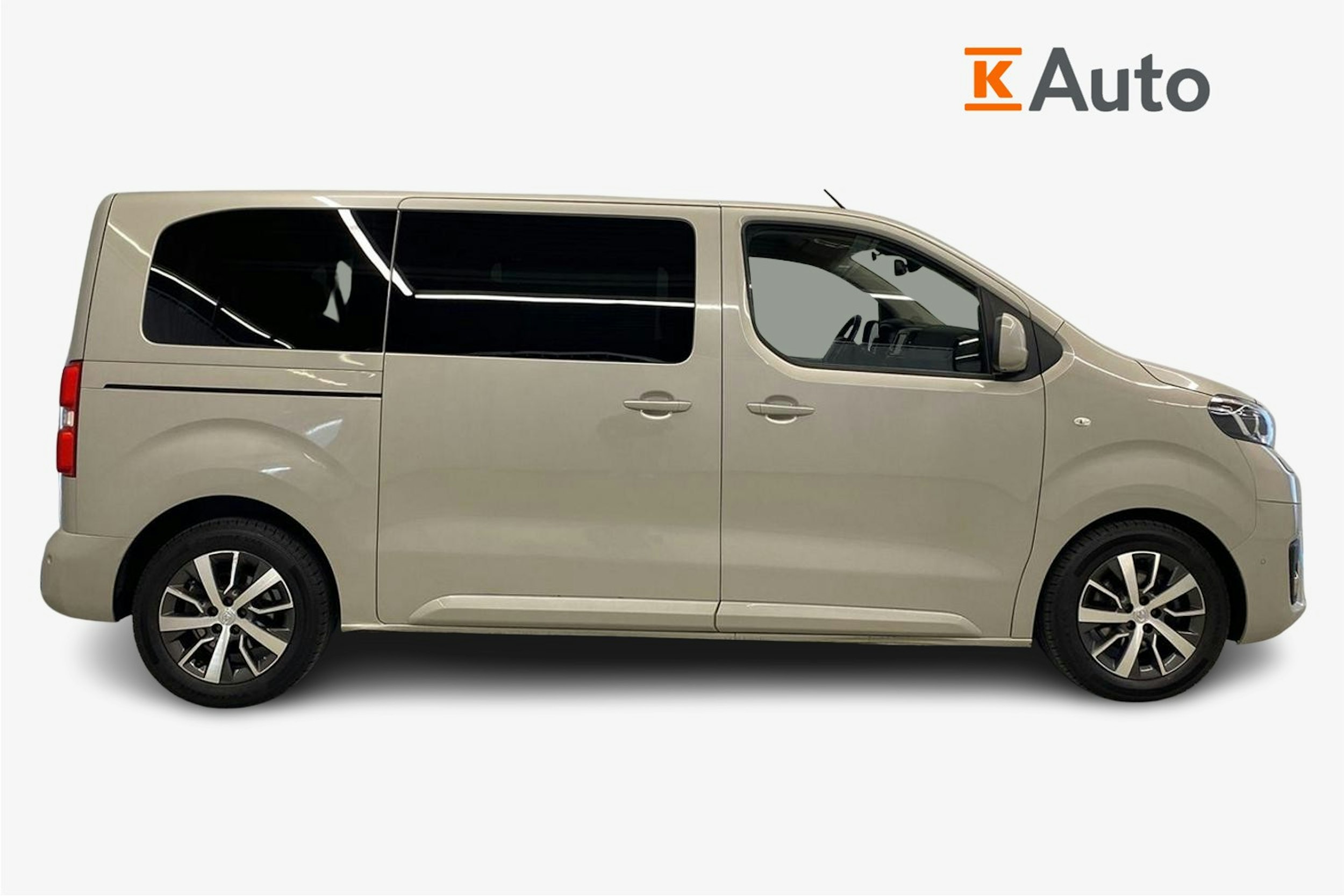 harmaa Toyota Proace Verso 2018 kuva 6.