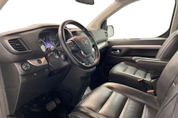 harmaa Toyota Proace Verso 2018 kuva 7.