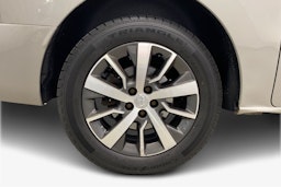harmaa Toyota Proace Verso 2018 kuva 11.