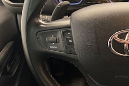 harmaa Toyota Proace Verso 2018 kuva 14.