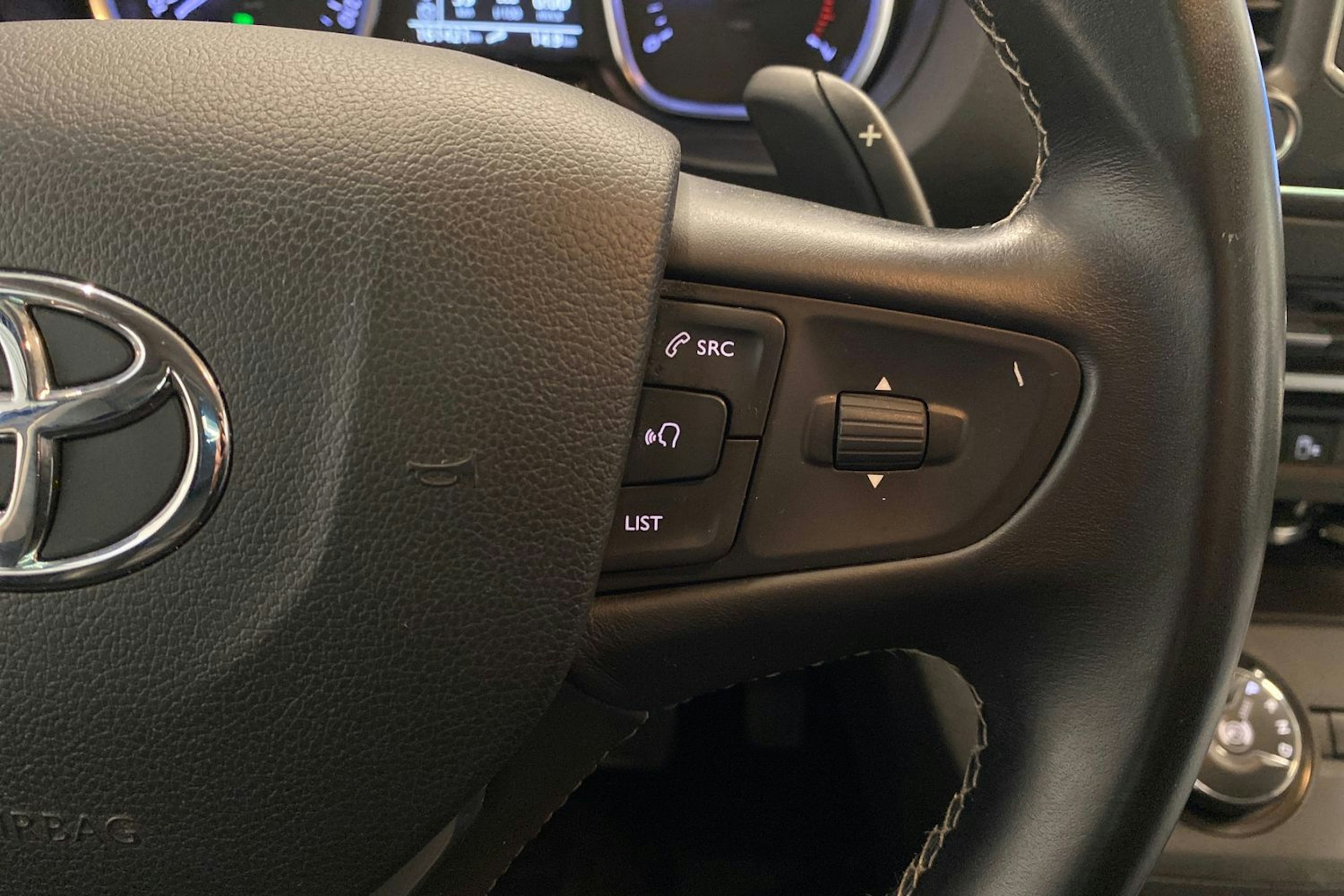 harmaa Toyota Proace Verso 2018 kuva 15.