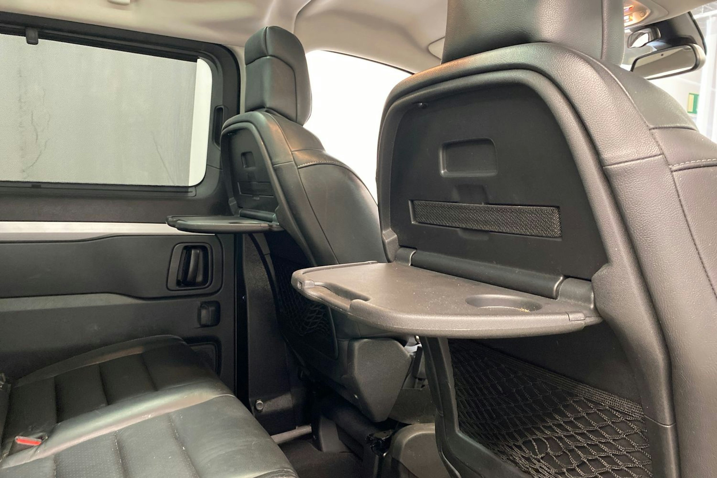 harmaa Toyota Proace Verso 2018 kuva 27.