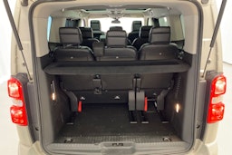 harmaa Toyota Proace Verso 2018 kuva 29.