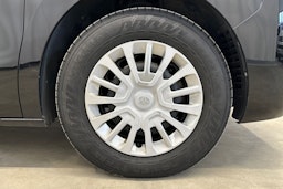 musta Toyota Proace Verso 2019 kuva 22.