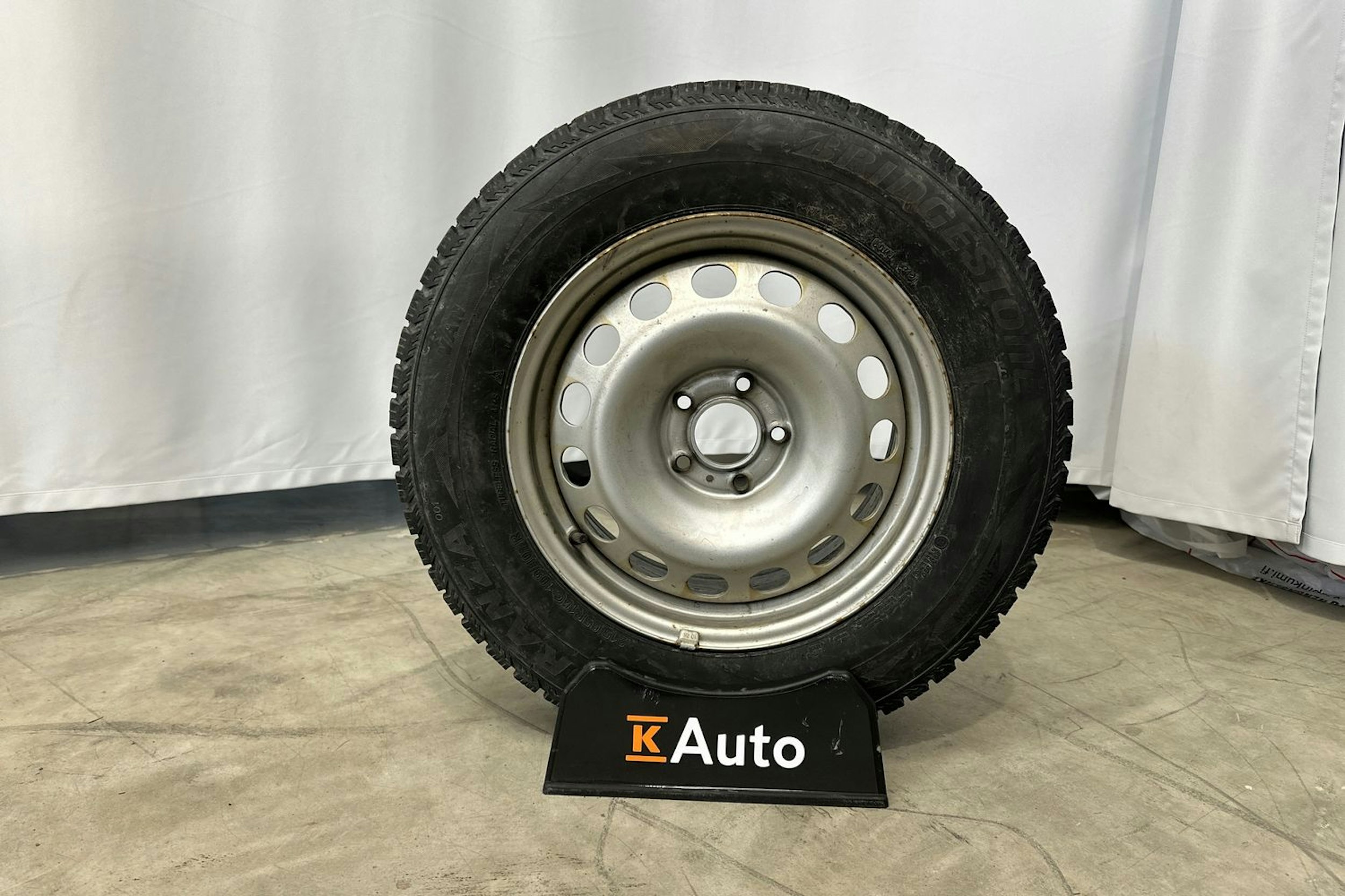 musta Toyota Proace Verso 2019 kuva 23.