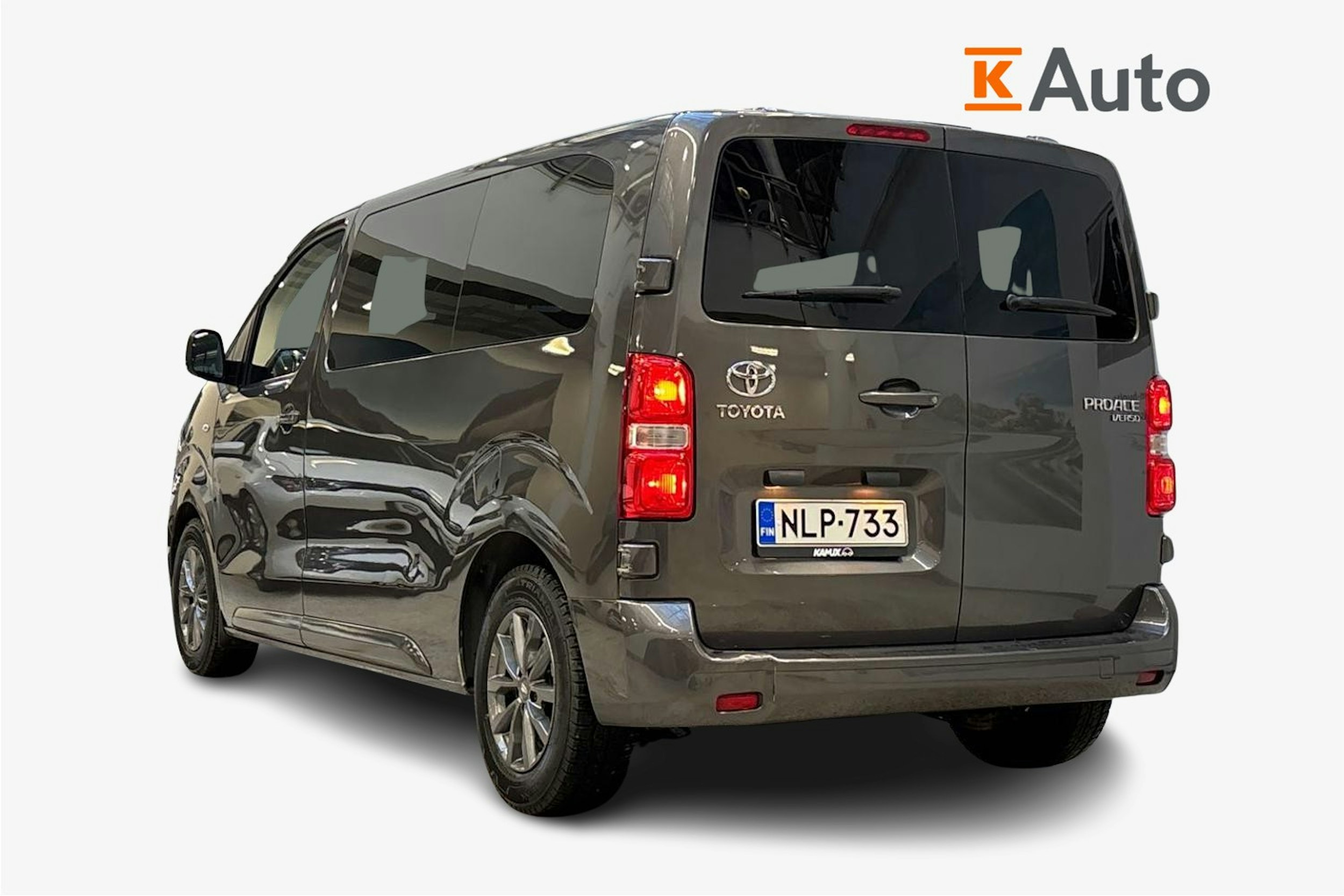 harmaa Toyota Proace Verso 2019 kuva 2.