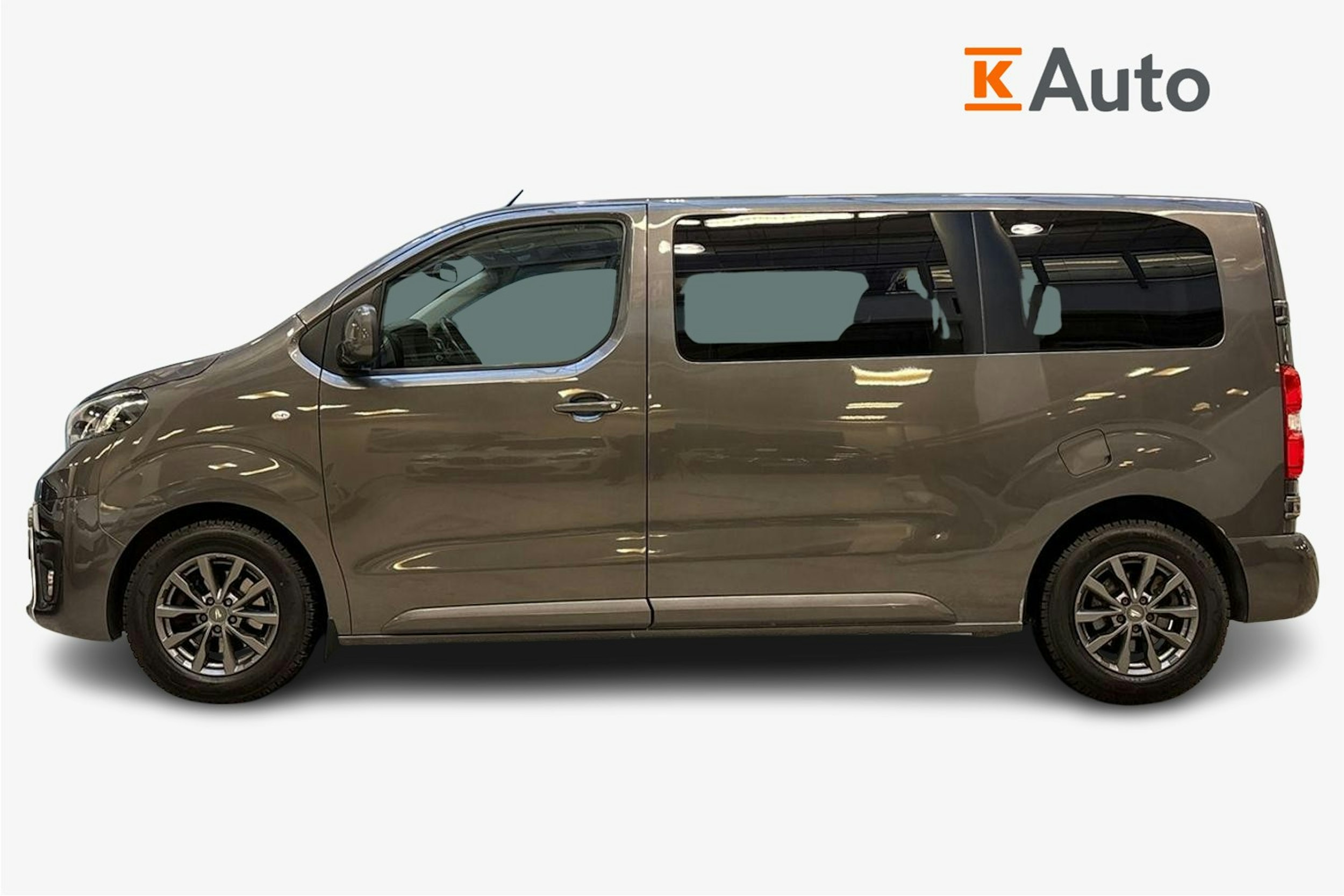 harmaa Toyota Proace Verso 2019 kuva 6.