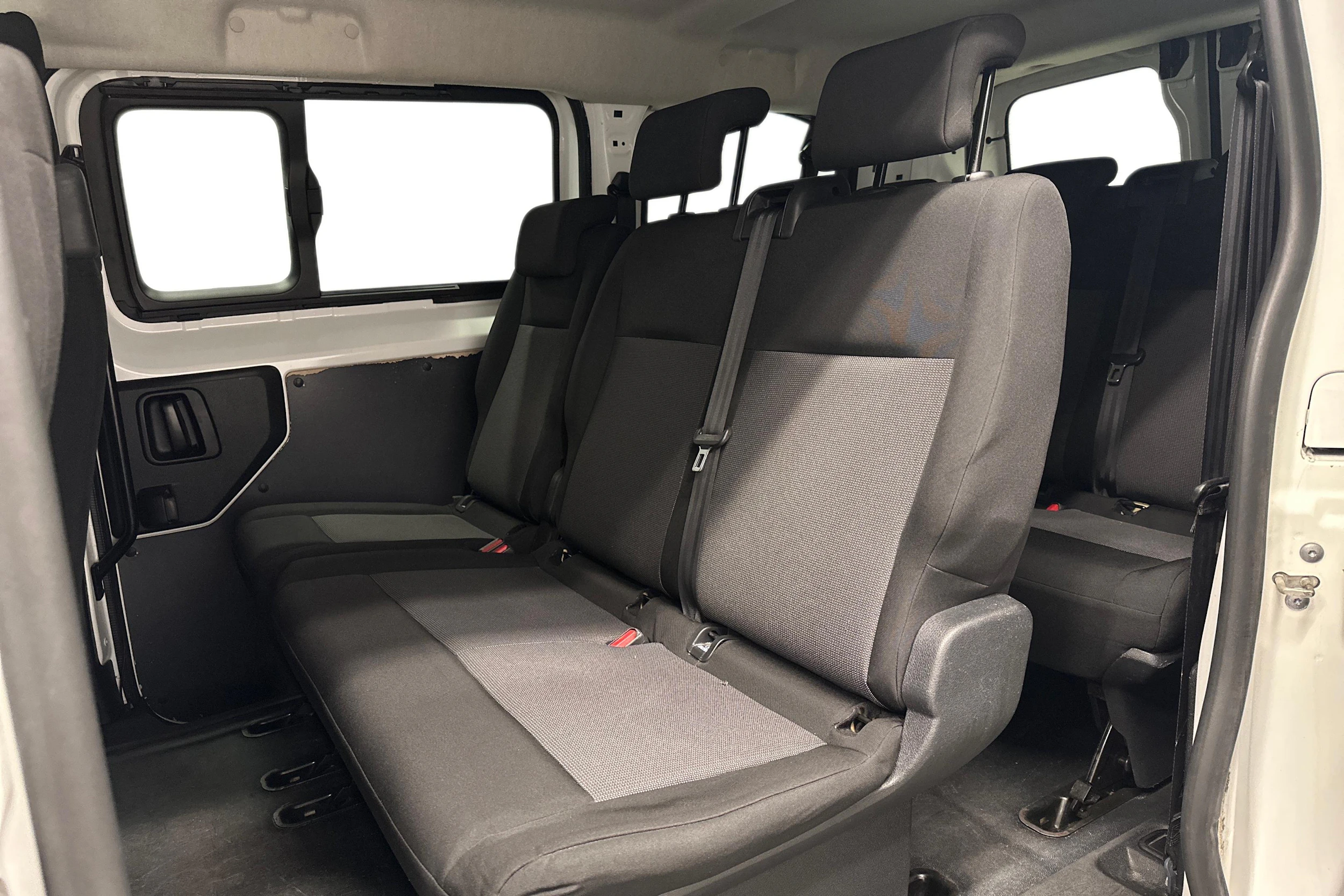 valkoinen Toyota Proace Verso 2019 kuva 8.