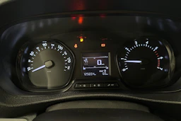 valkoinen Toyota Proace Verso 2019 kuva 12.