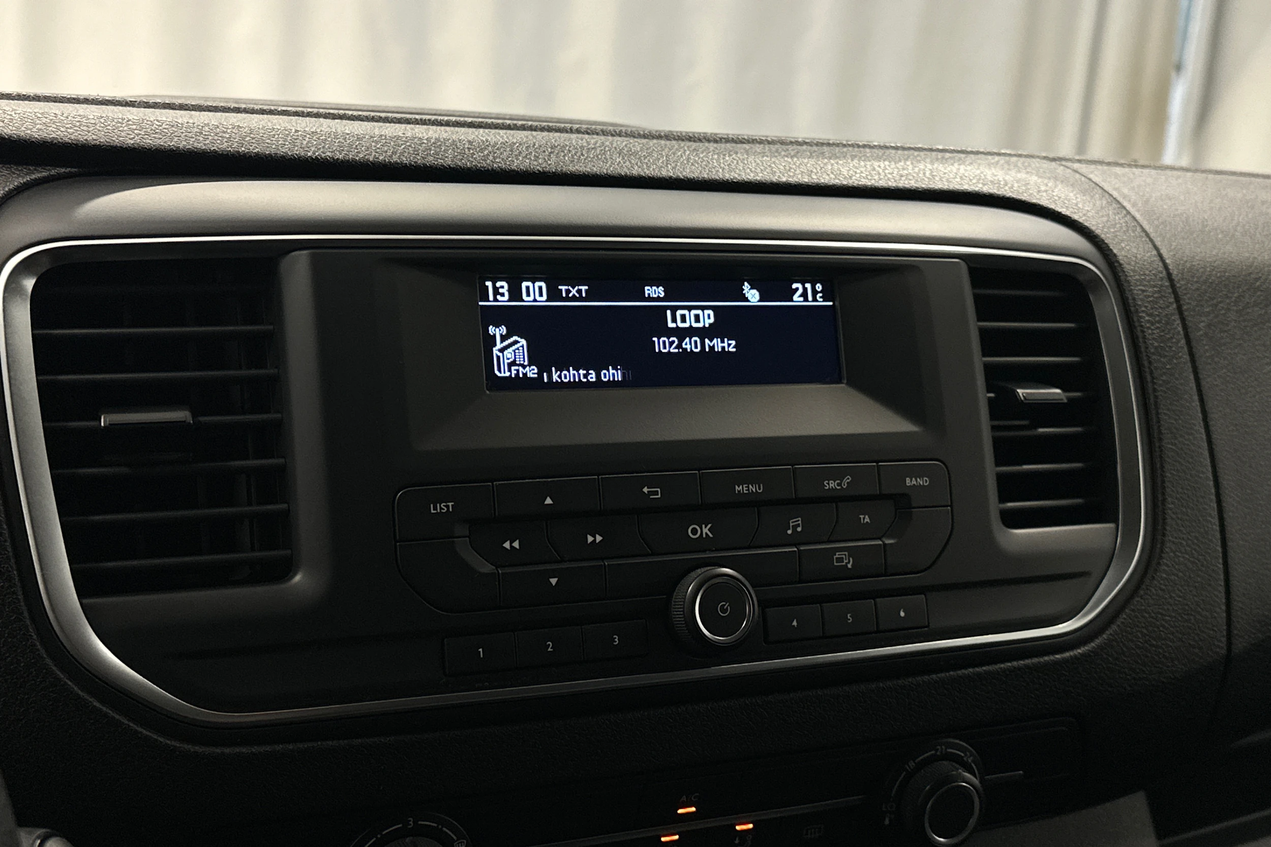 valkoinen Toyota Proace Verso 2019 kuva 15.