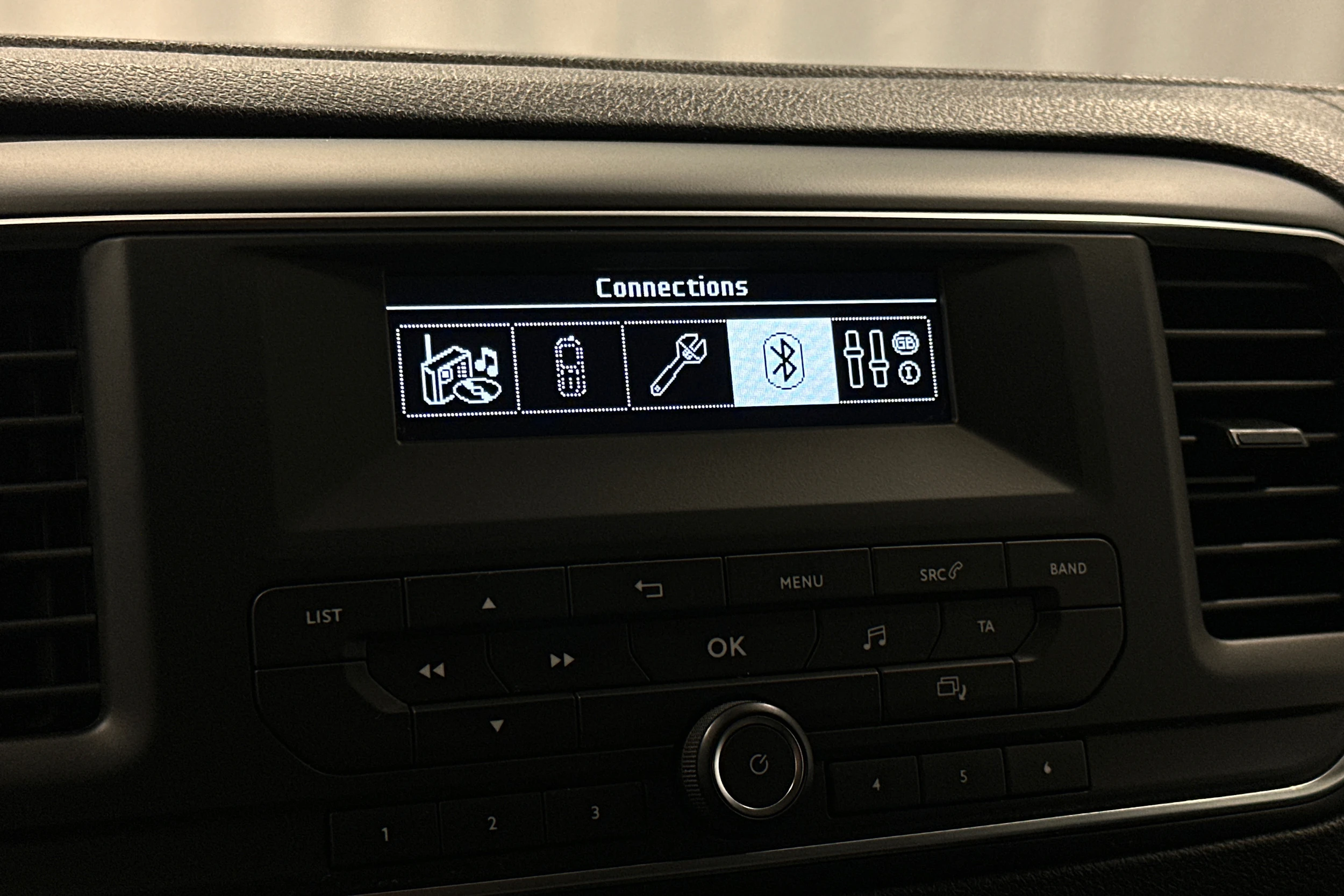 valkoinen Toyota Proace Verso 2019 kuva 16.