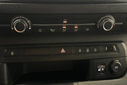 valkoinen Toyota Proace Verso 2019 kuva 17.