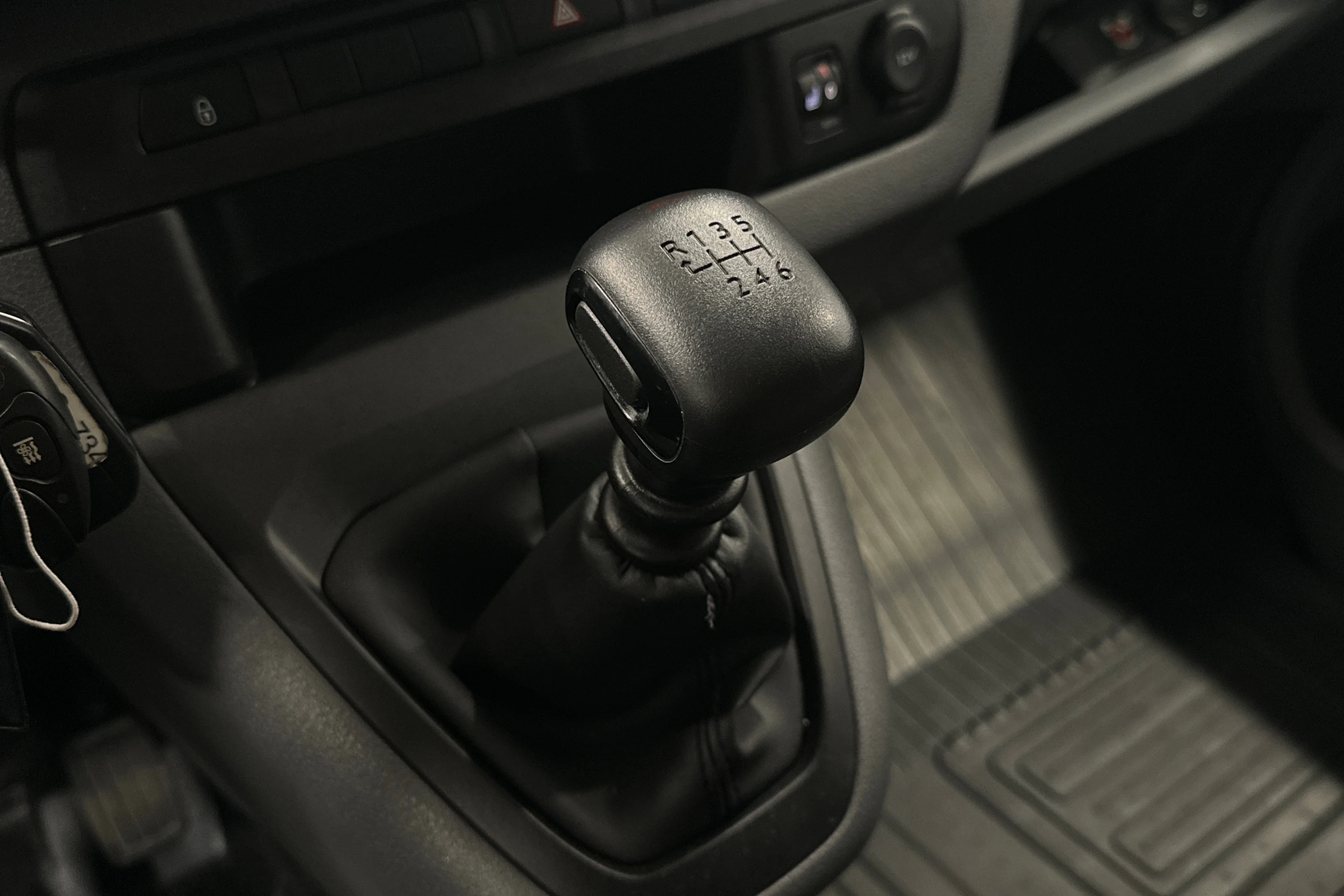 valkoinen Toyota Proace Verso 2019 kuva 18.