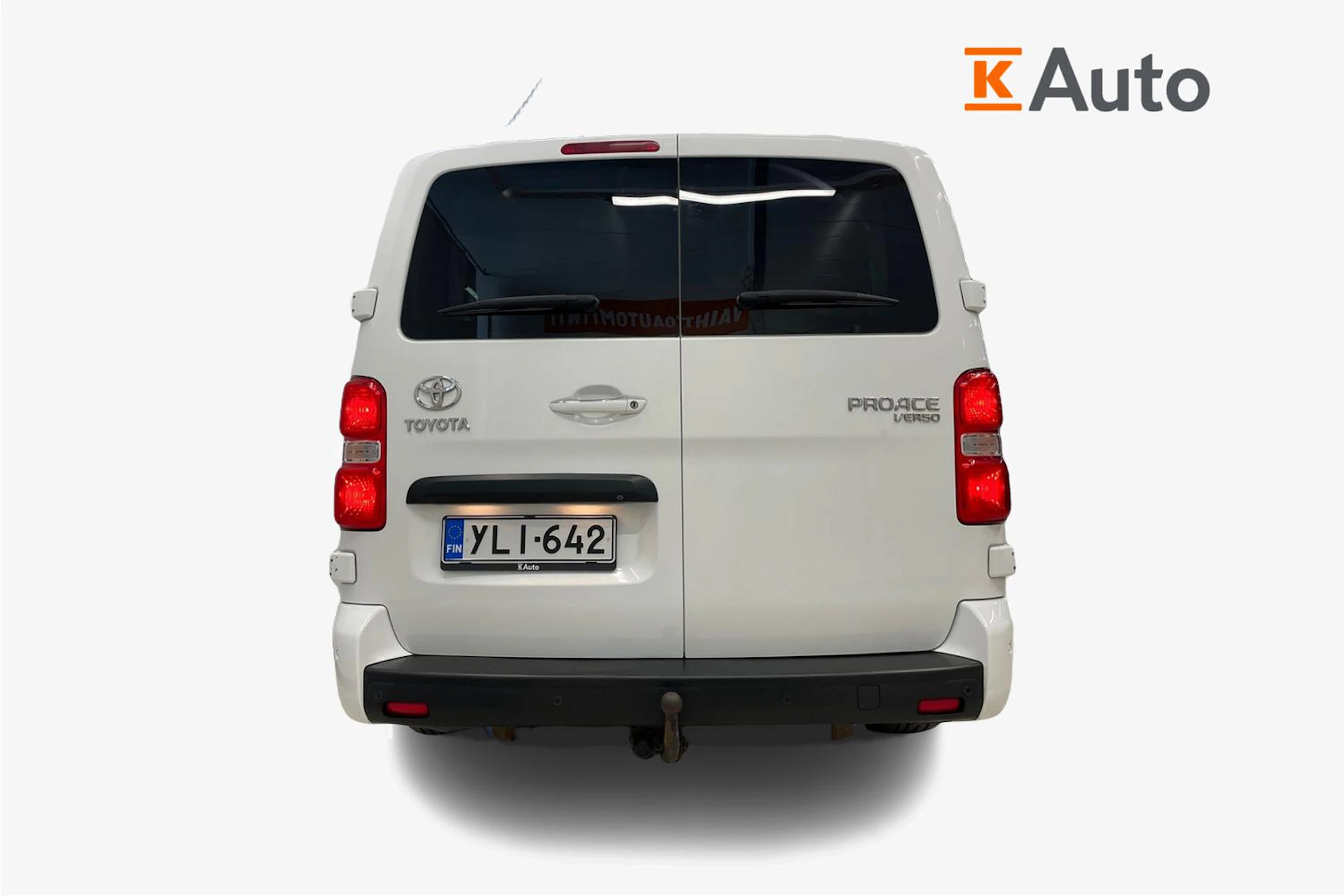 Valkoinen Toyota Proace Verso 2019 kuva 4.
