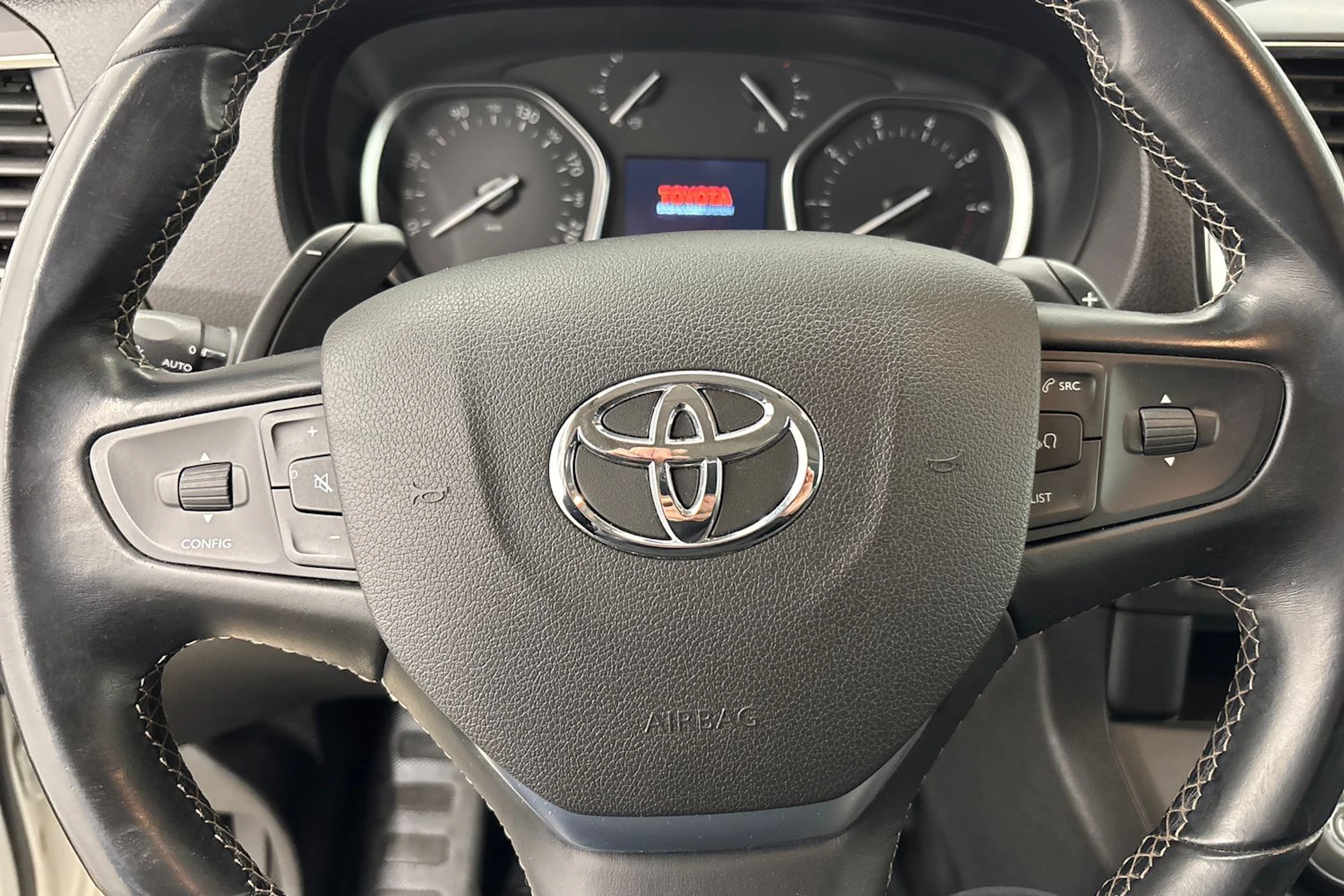 valkoinen Toyota Proace Verso 2020 kuva 19.