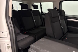 valkoinen Toyota Proace Verso 2020 kuva 23.