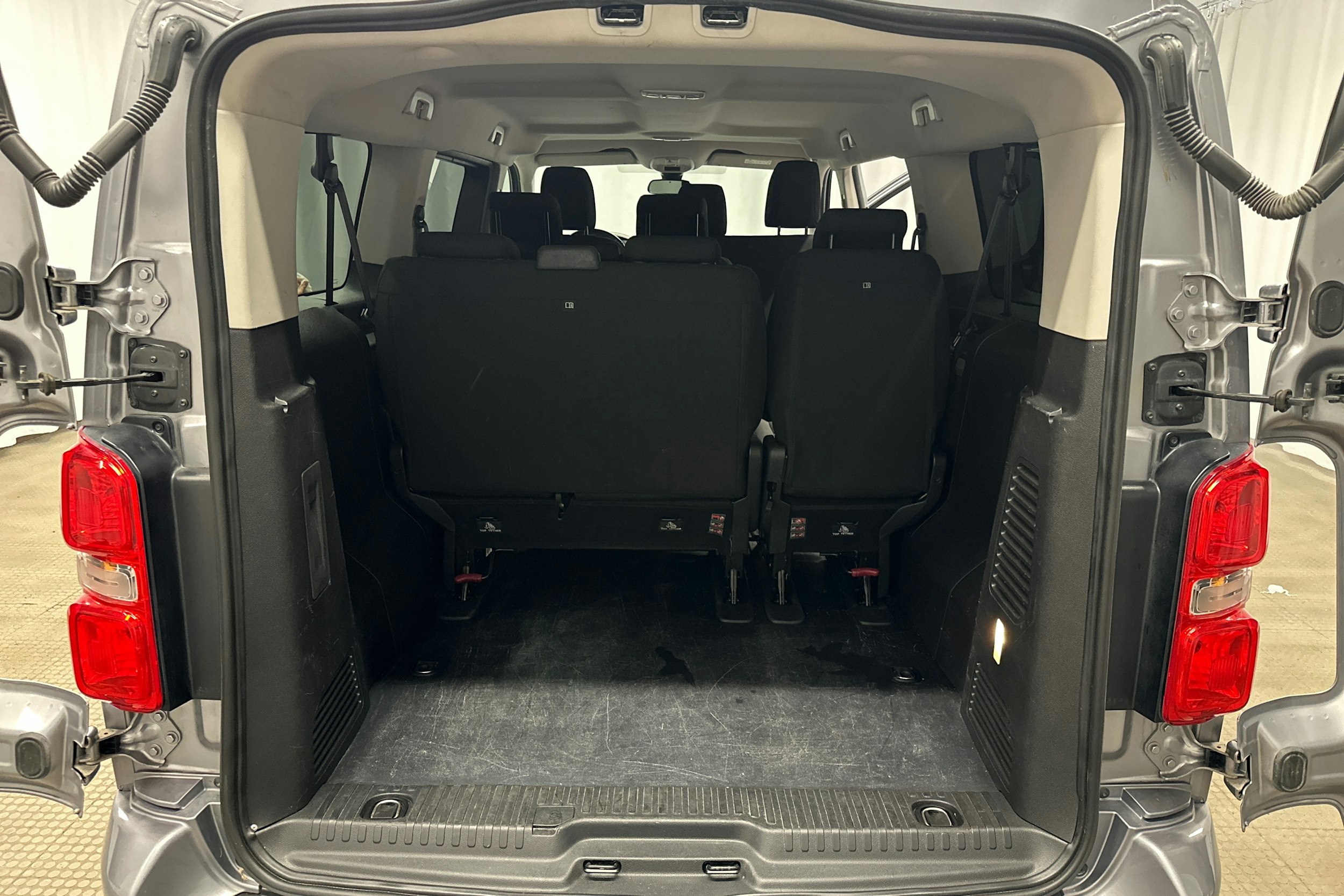 hopea Toyota Proace Verso 2020 kuva 22.