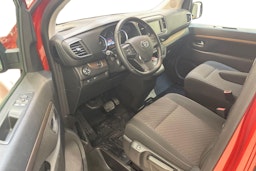oranssi Toyota Proace Verso 2020 kuva 7.