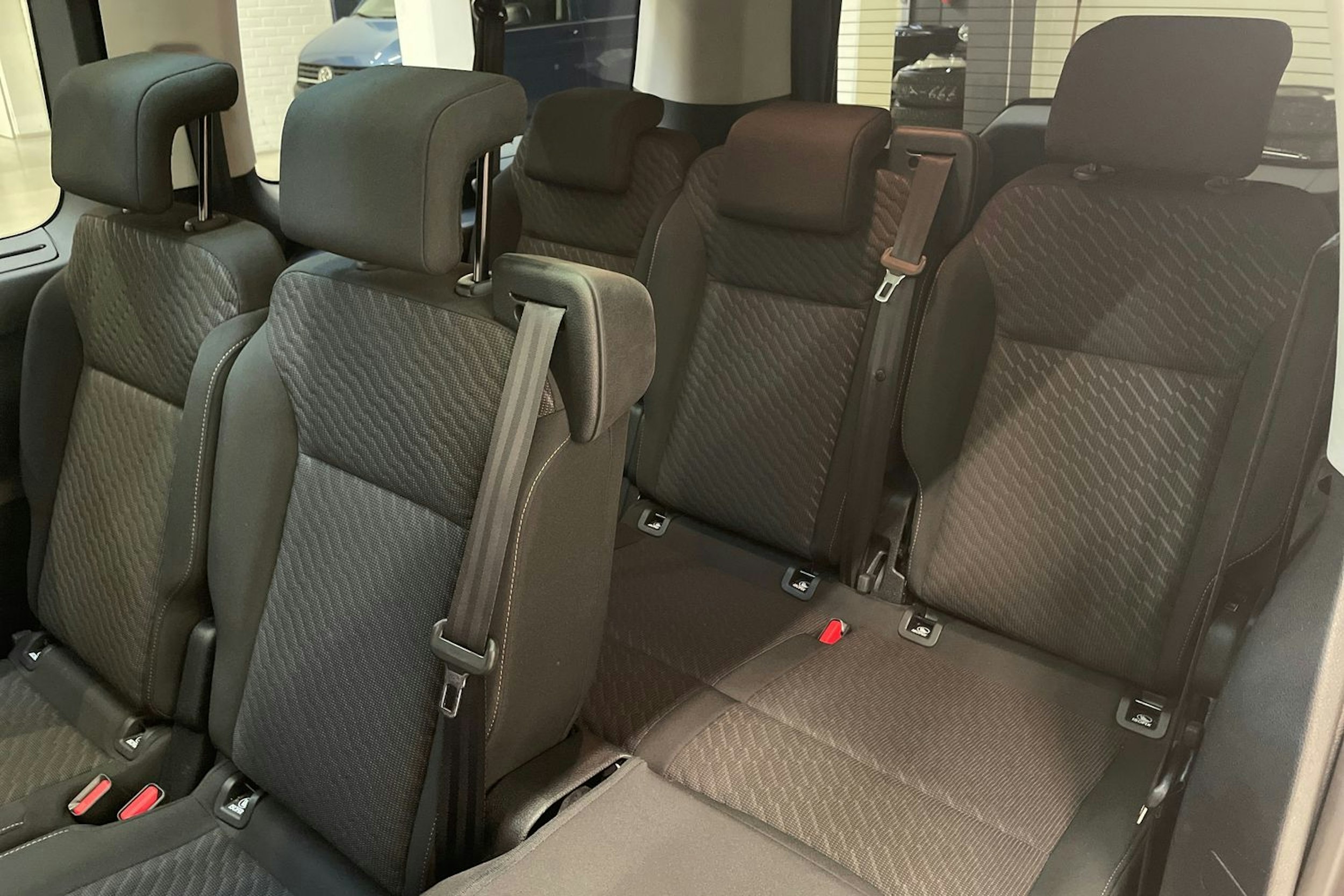 oranssi Toyota Proace Verso 2020 kuva 13.