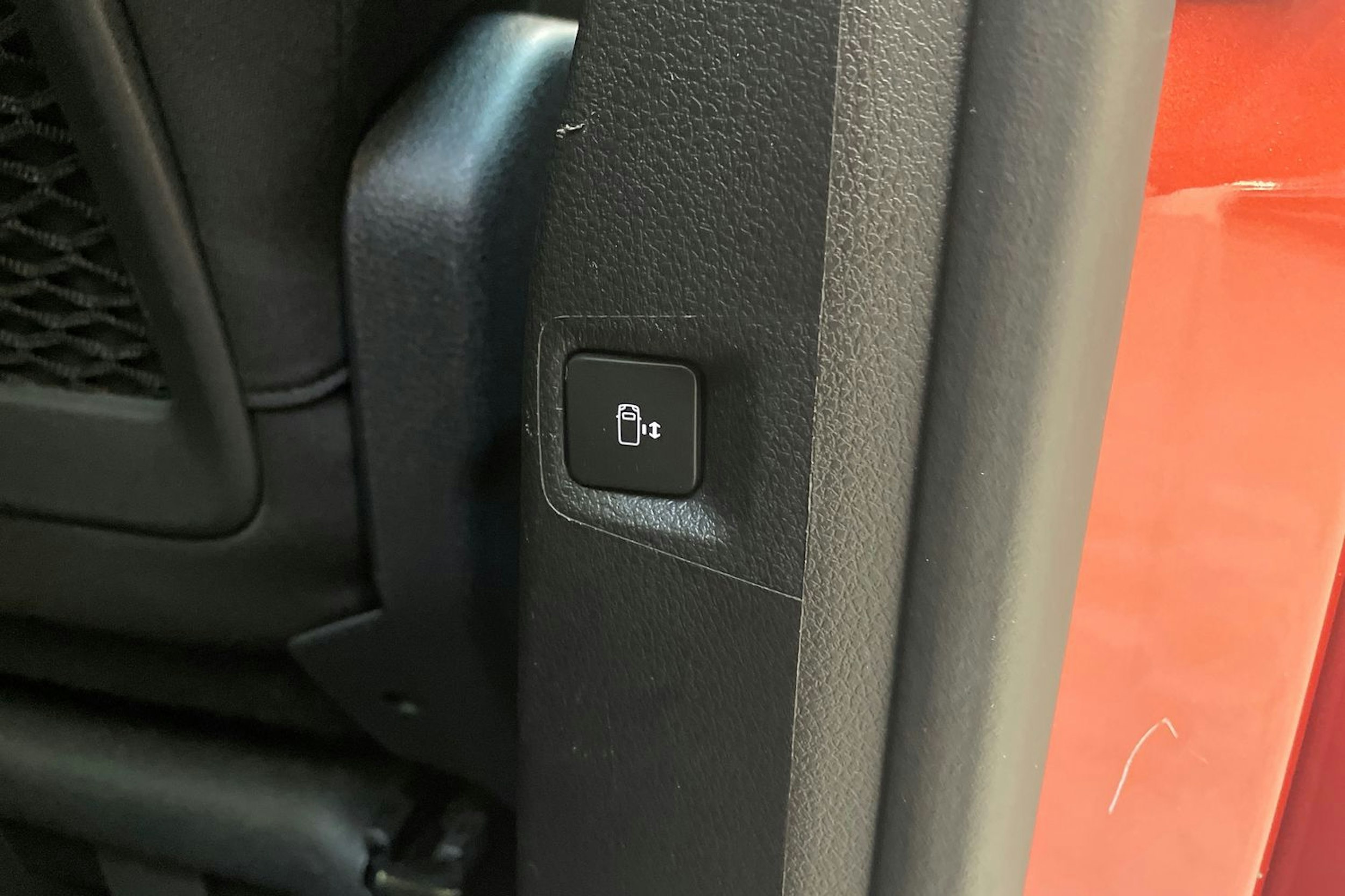 oranssi Toyota Proace Verso 2020 kuva 18.
