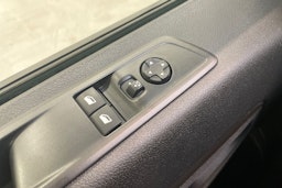 oranssi Toyota Proace Verso 2020 kuva 24.