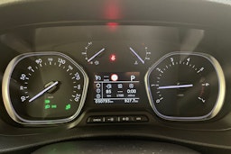 oranssi Toyota Proace Verso 2020 kuva 26.