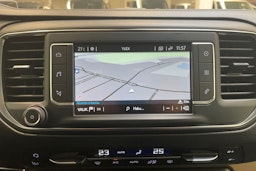 oranssi Toyota Proace Verso 2020 kuva 32.