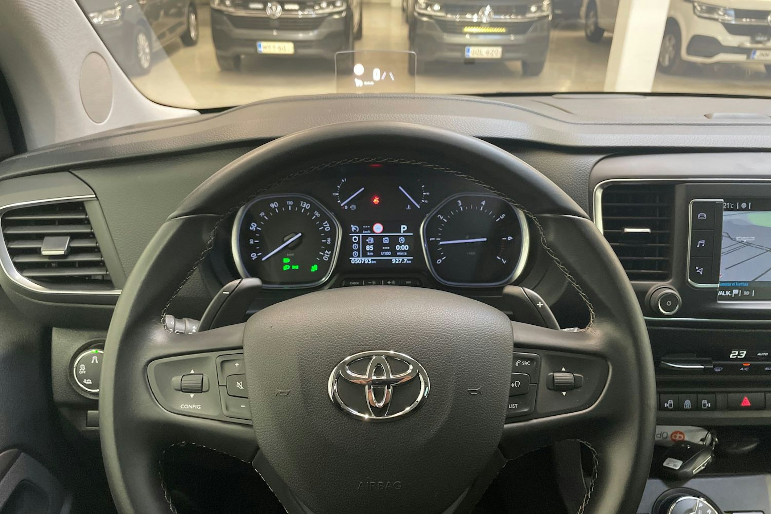 oranssi Toyota Proace Verso 2020 kuva 35.