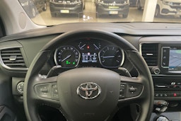 oranssi Toyota Proace Verso 2020 kuva 35.