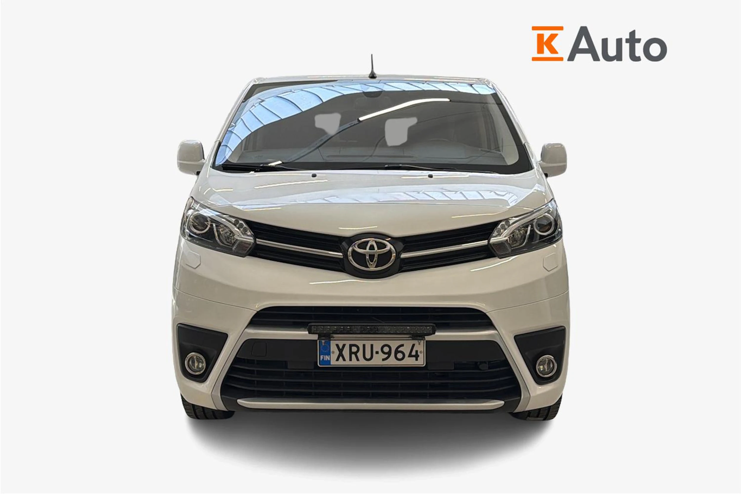 valkoinen Toyota Proace Verso 2020 kuva 5.