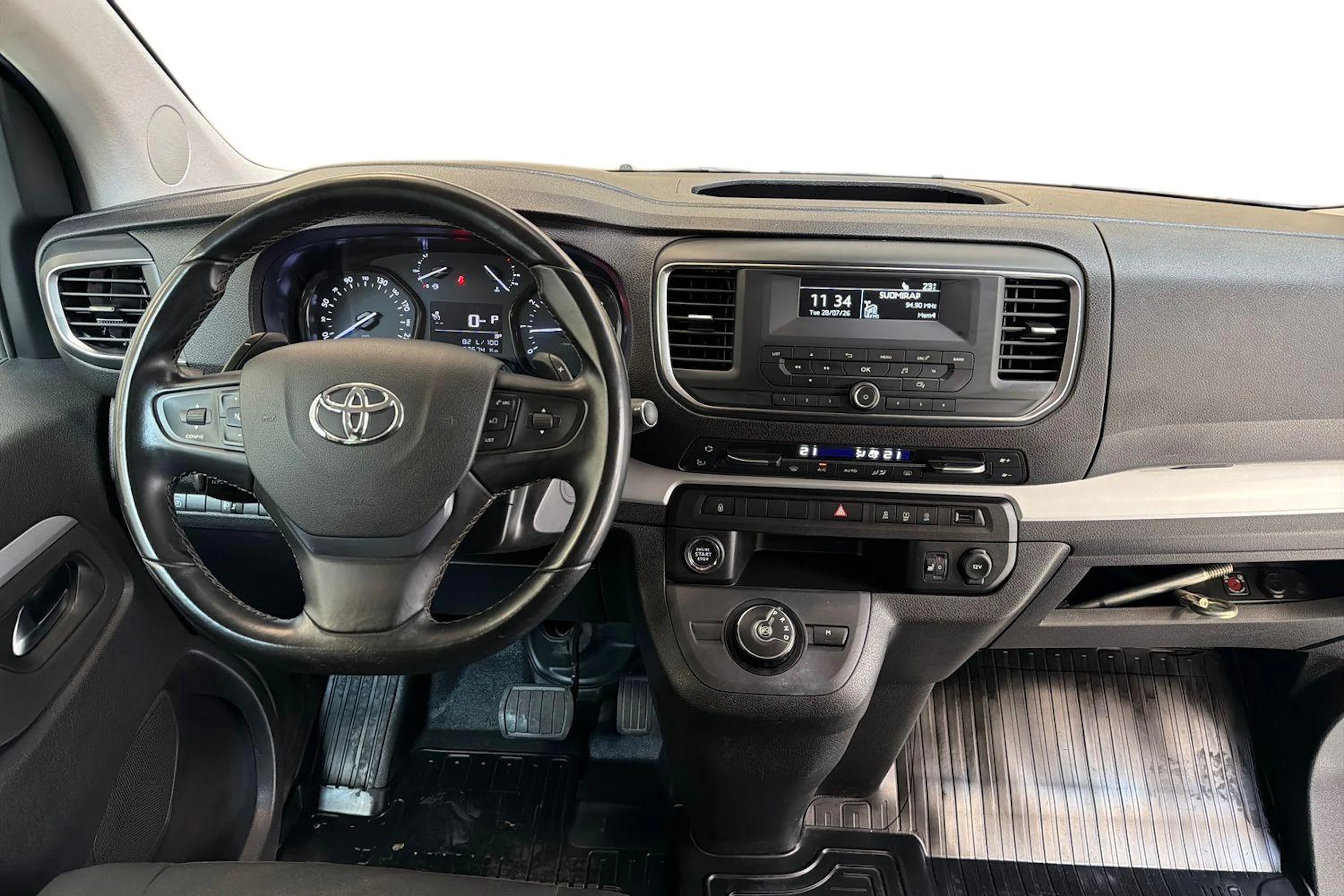 valkoinen Toyota Proace Verso 2020 kuva 9.